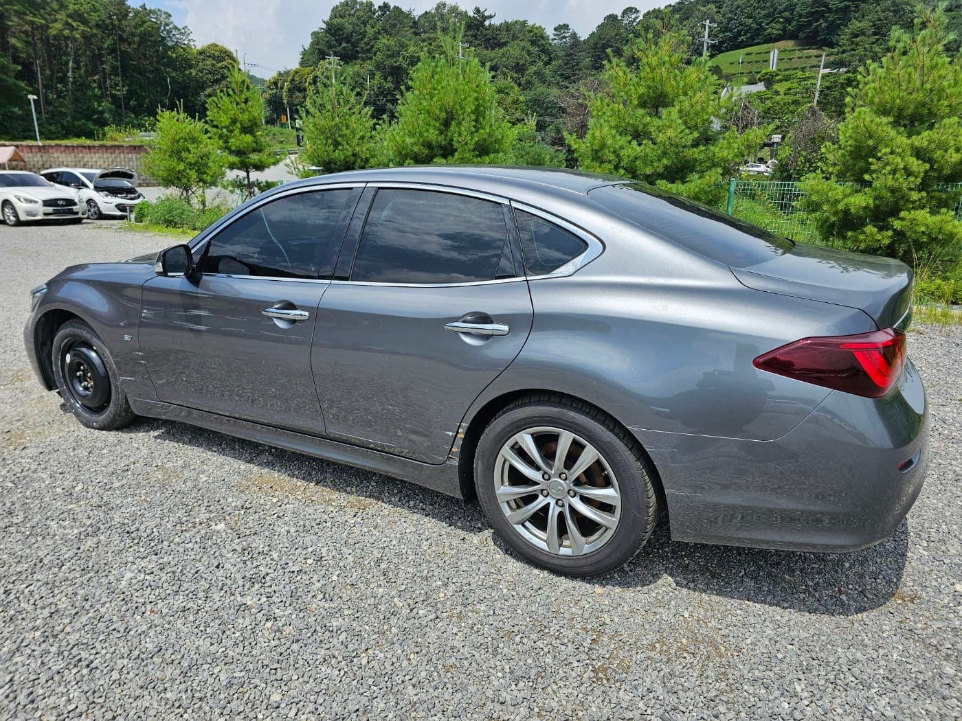 2016 Infiniti Q70 3.7 (S/N: 580157) 6