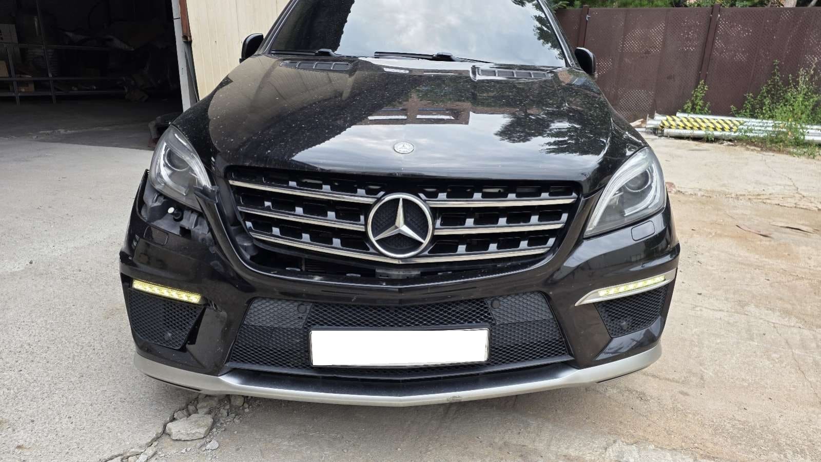 2015 Benz New M-Class W166 ML63 AMG (566120) pre-producted 1
