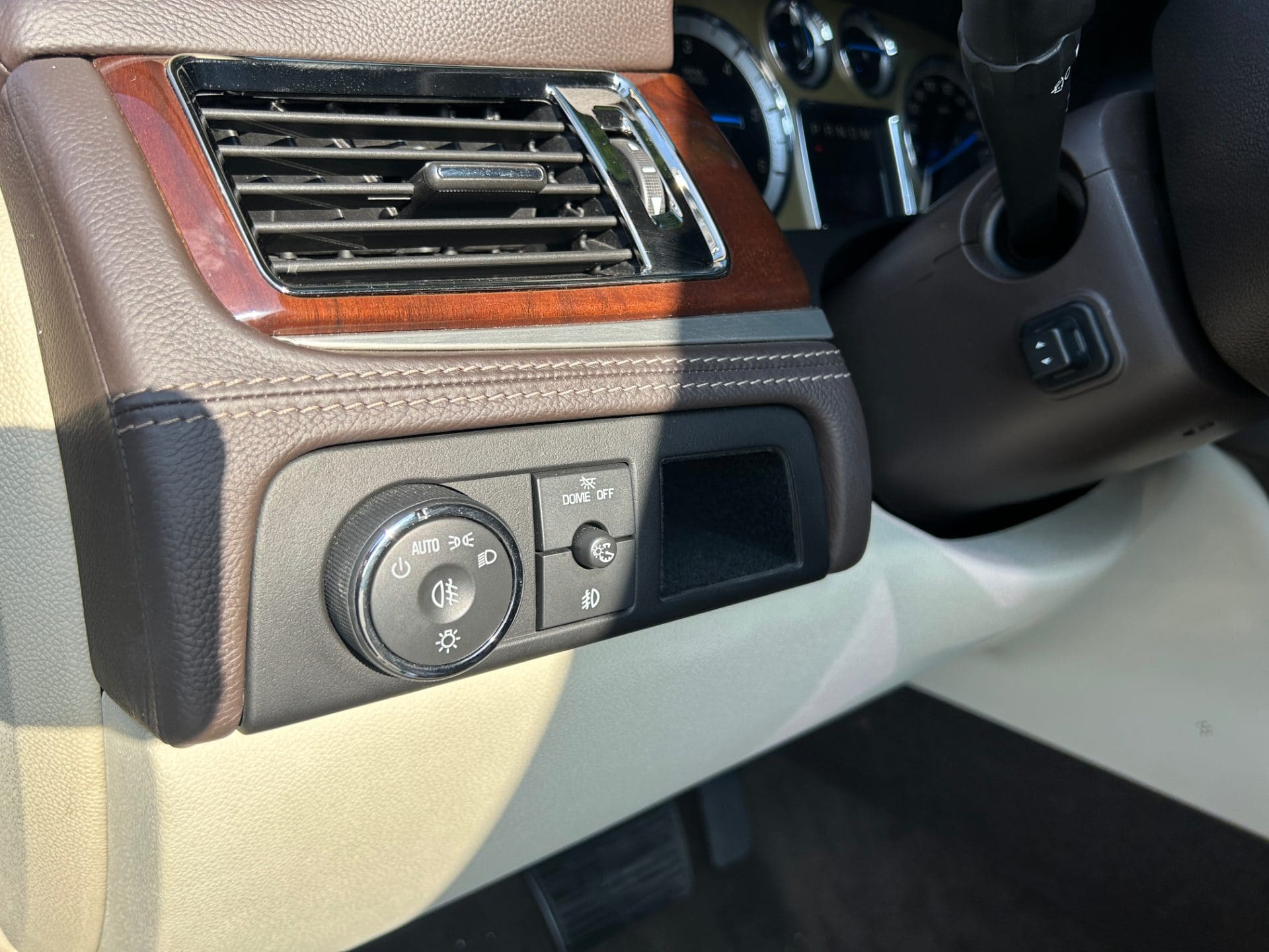 2011 Cadillac Escalade 6.2 (S/N: 281014) 47