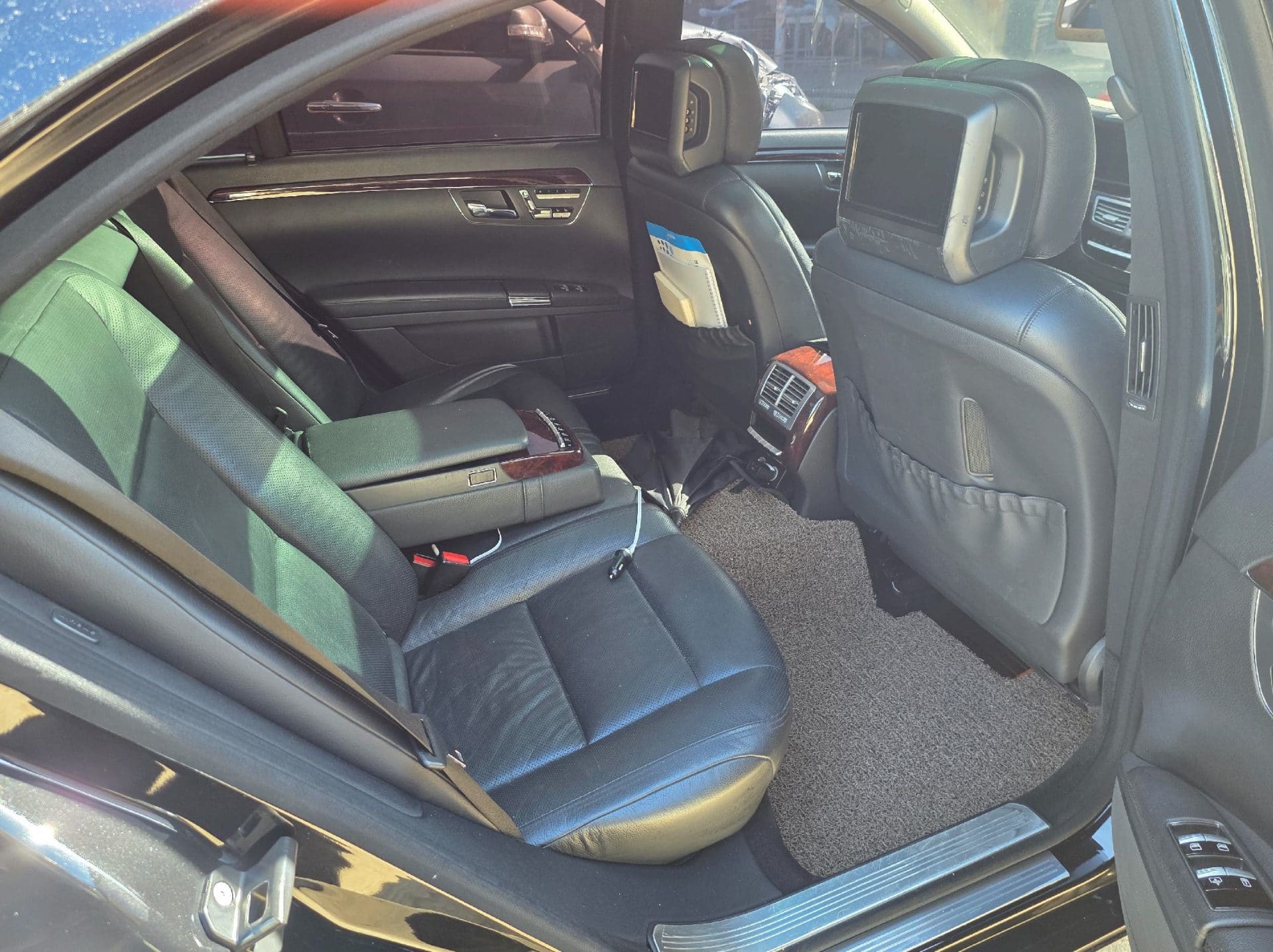 2011 Benz S-Class - W221 S500L (379538) pre-producted 7