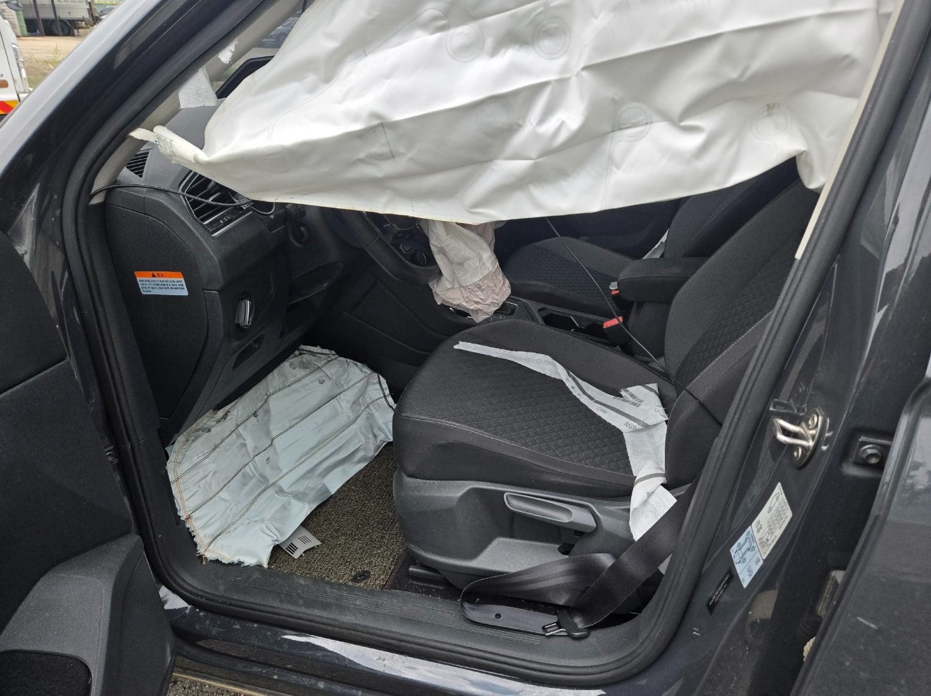 2018 Volkswagen Tiguan (2nd Gen) 2.0 TDI (935083) pre-producted 3