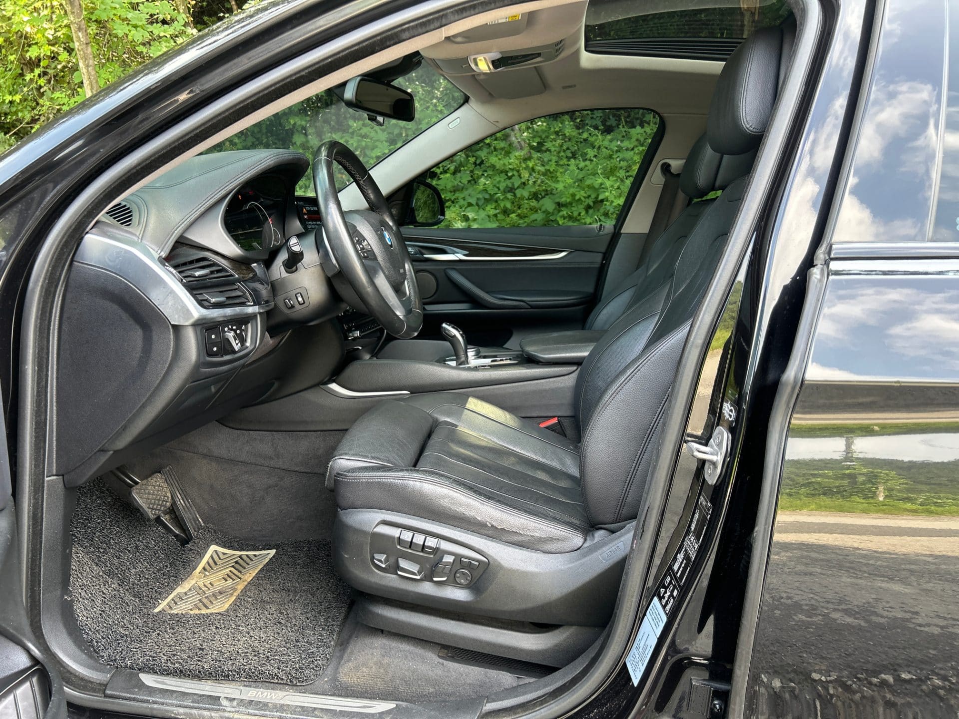 2017 BMW X6 (F16) xDrive 40d (S/N: U06624) 45