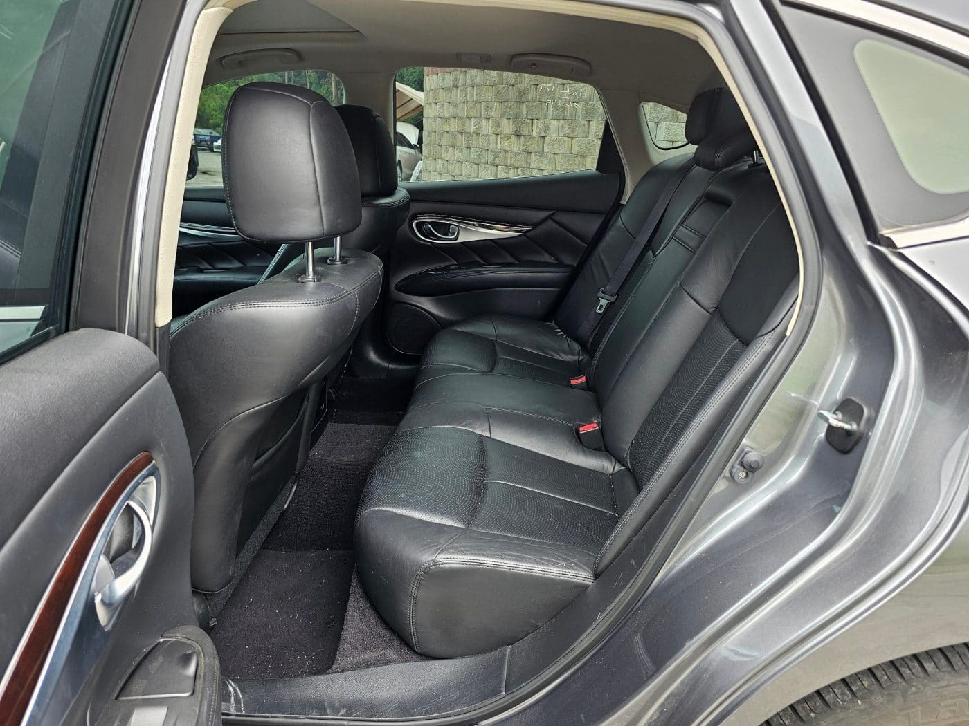 2016 Infiniti Q70 3.7 (S/N: 580214) 27