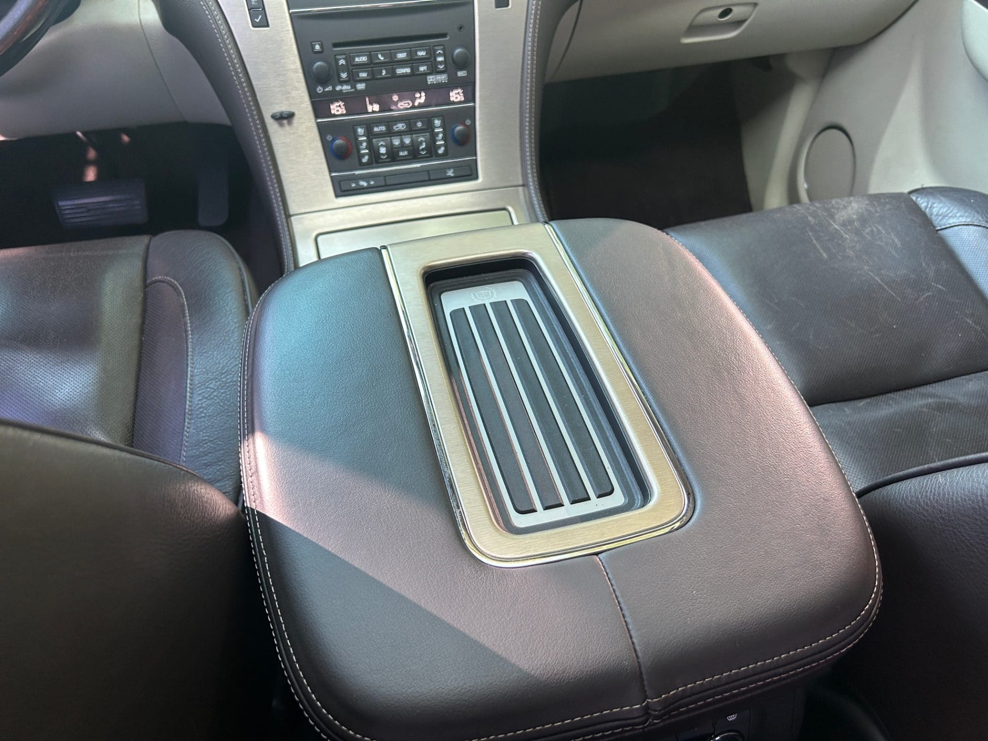 2011 Cadillac Escalade 6.2 (S/N: 281014) 55