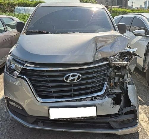 2020 Hyundai The New Grand Starex 2WD Van (S/N: 145758) [RB Auction]