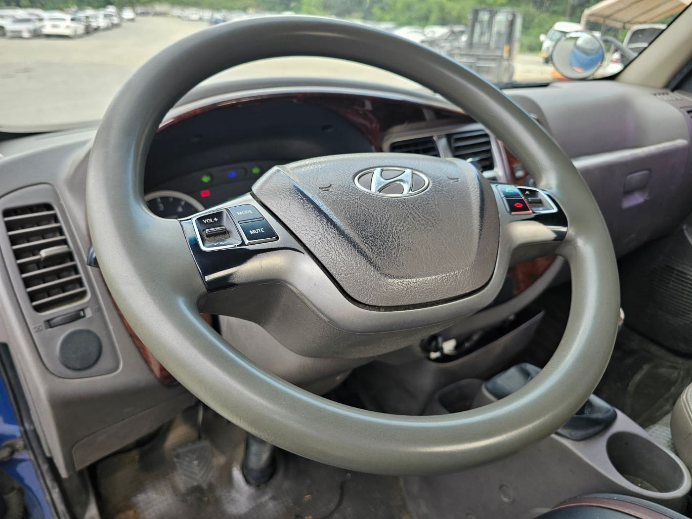 2012 Hyundai Porter 2 1.0-ton Super Cab (CRDi) (S/N: 891245) 21