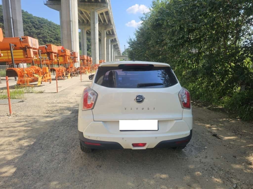 2016 KGM Tivoli Gasoline 2WD 1.6 (036953) pre-producted 3