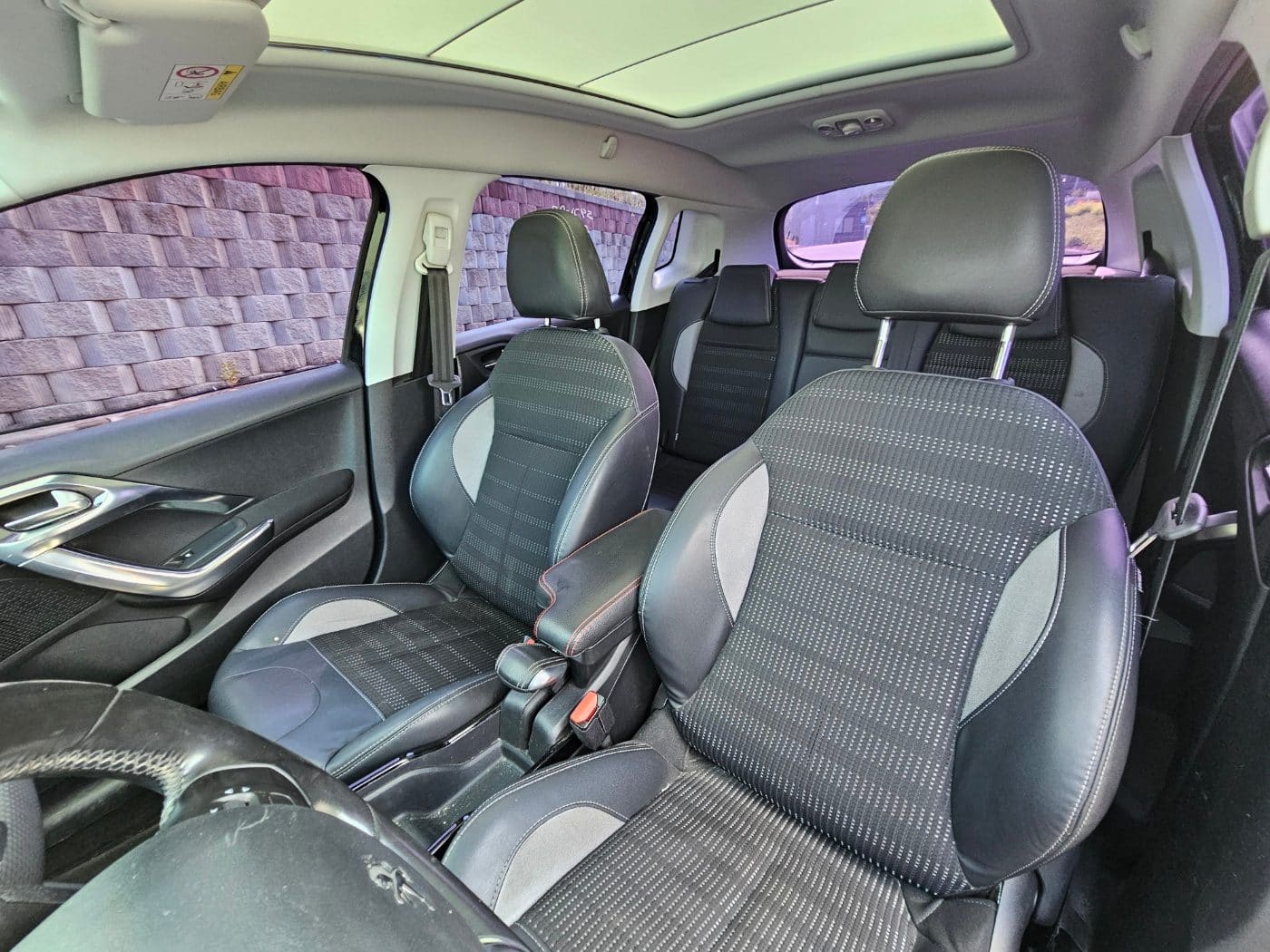 2015 Peugeot 2008 1.6 E-HDI (S/N: 045004) 47
