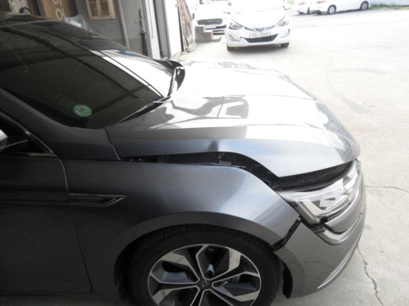 2019 Renault SM6 Gasoline 2.0 GDe RE (064719) pre-producted 2