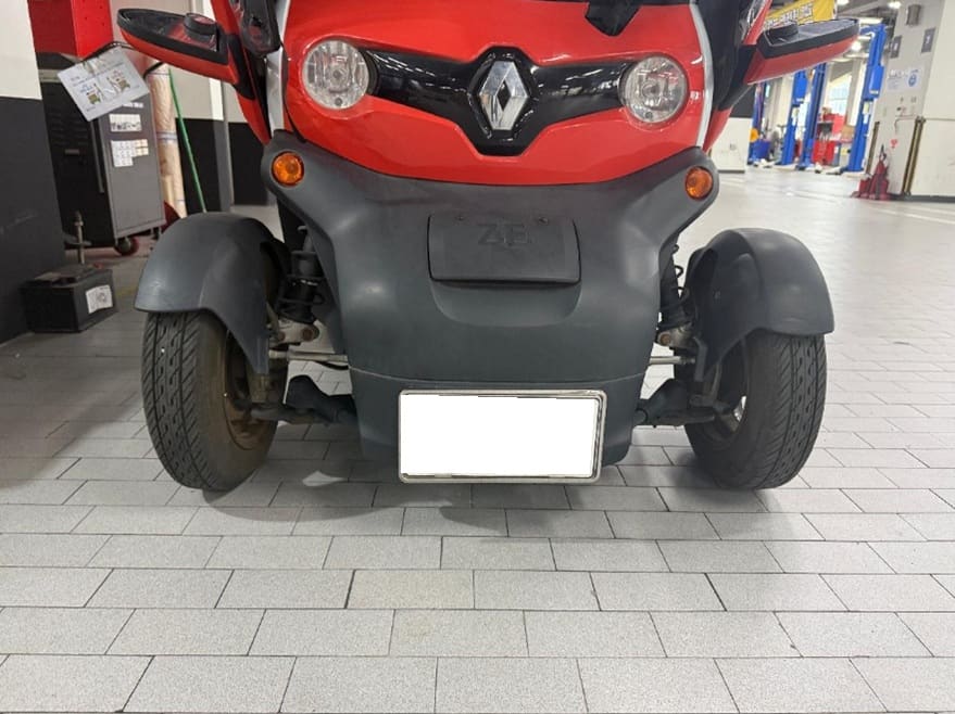 2018 Renault Twizy EV Intens (069434) pre-producted 6