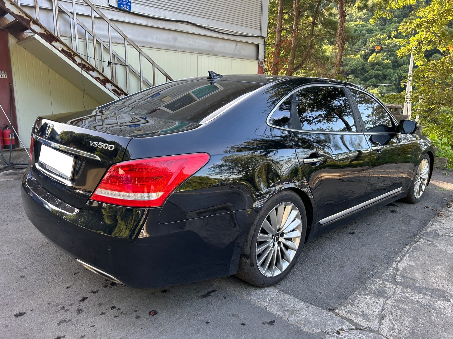 2015 Hyundai Equus VS500 (S/N: 090613) 4