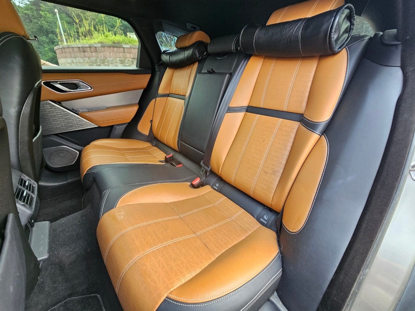 2018 Land Rover Range Rover Velar 3.0 D300 R-Dynamic (S/N: 770060) 33