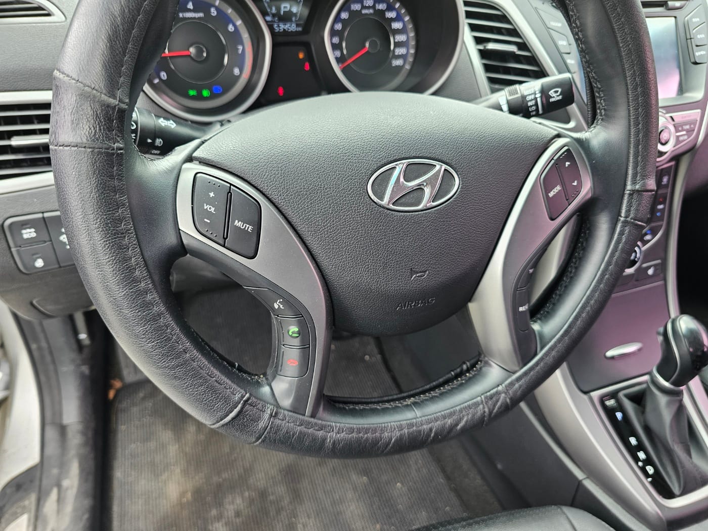 2014 Hyundai The New Avante 1.6 GDI (S/N: 042632) 39