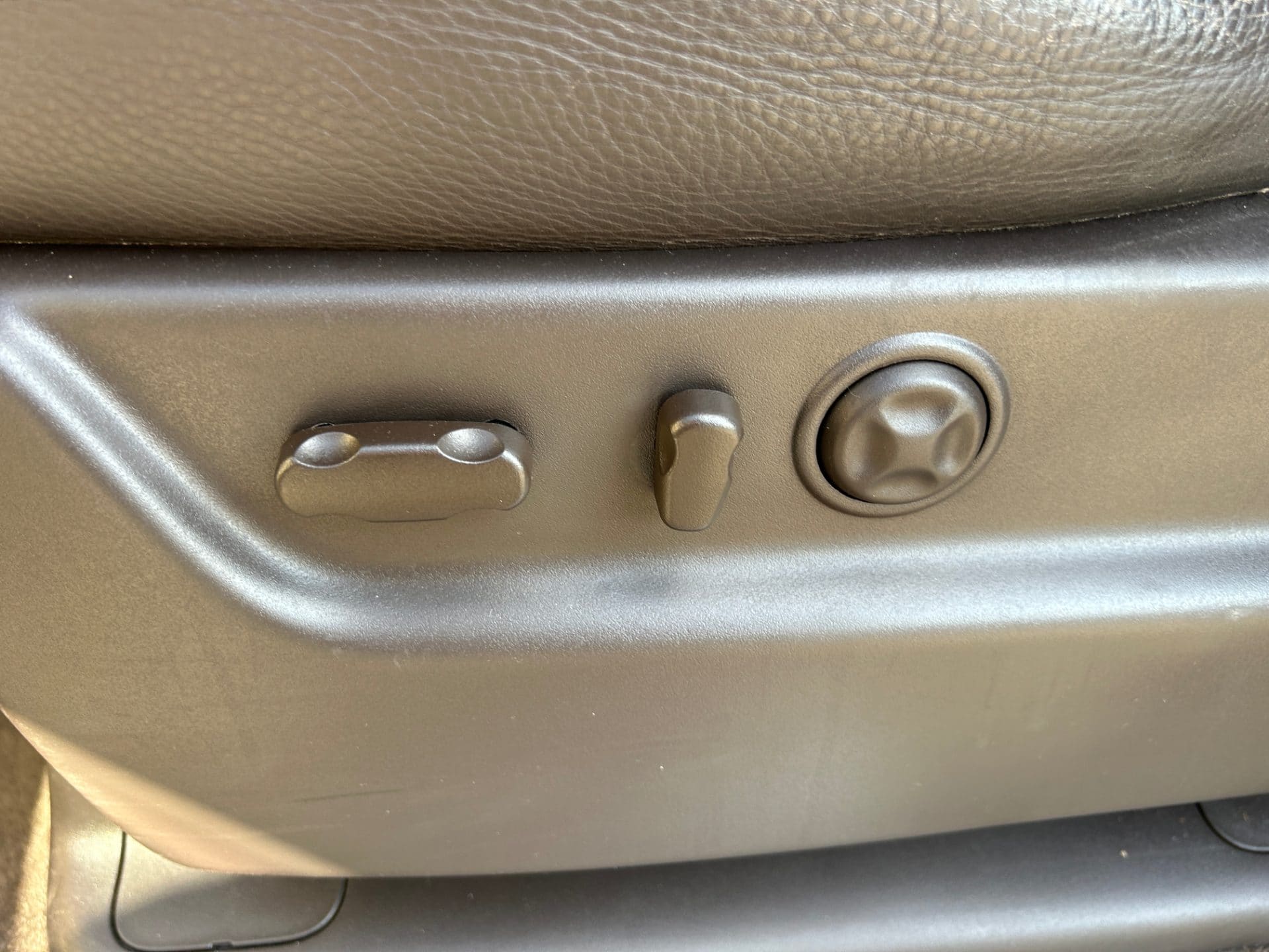 2011 Cadillac Escalade 6.2 (S/N: 281014) 46