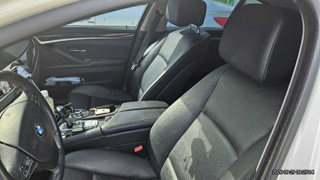 2013 BMW 5 Series (F10) 528i (W42990) pre-producted 7