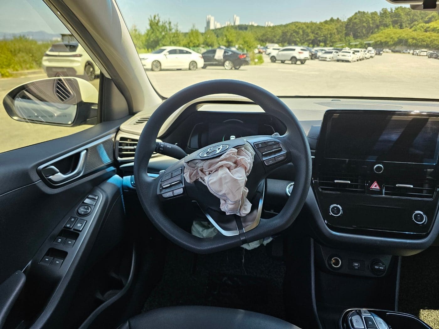 2020 Hyundai The New Ioniq Electric N (S/N: 070004) 32