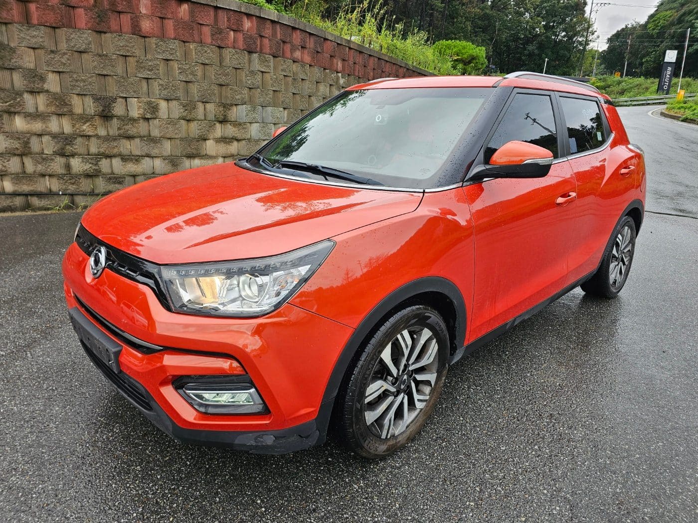2019 KGM Tivoli Armor 4WD Gasoline (S/N: 290035)