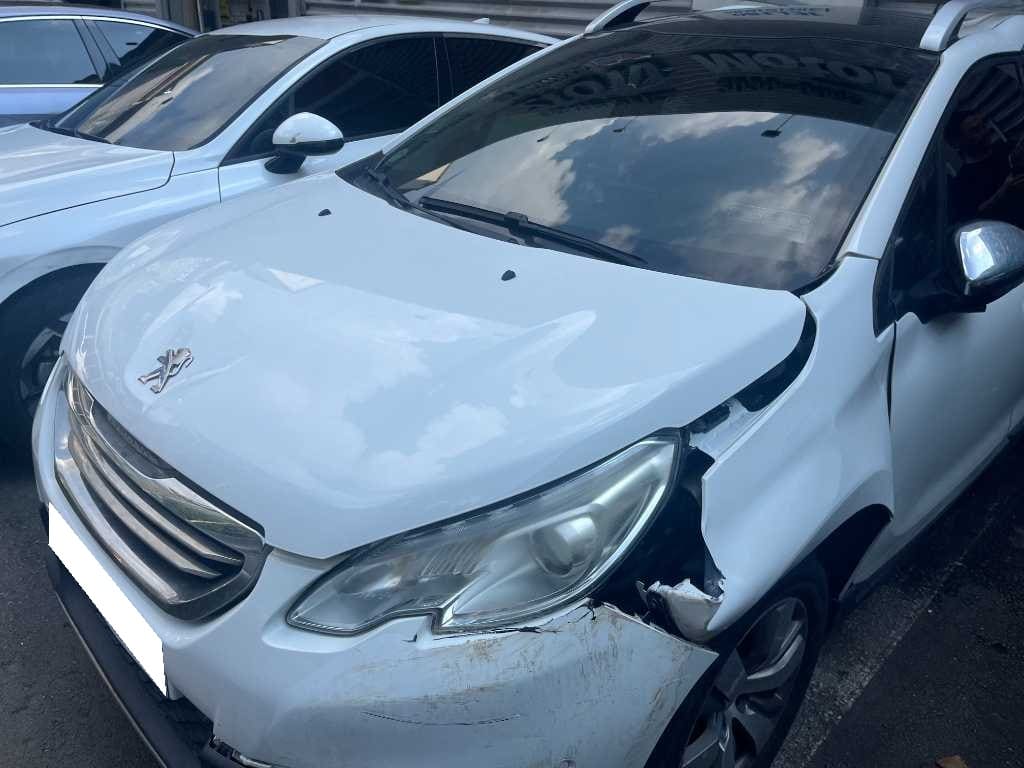 2017 Peugeot 2008 1.6 BlueHDi (000617) pre-producted