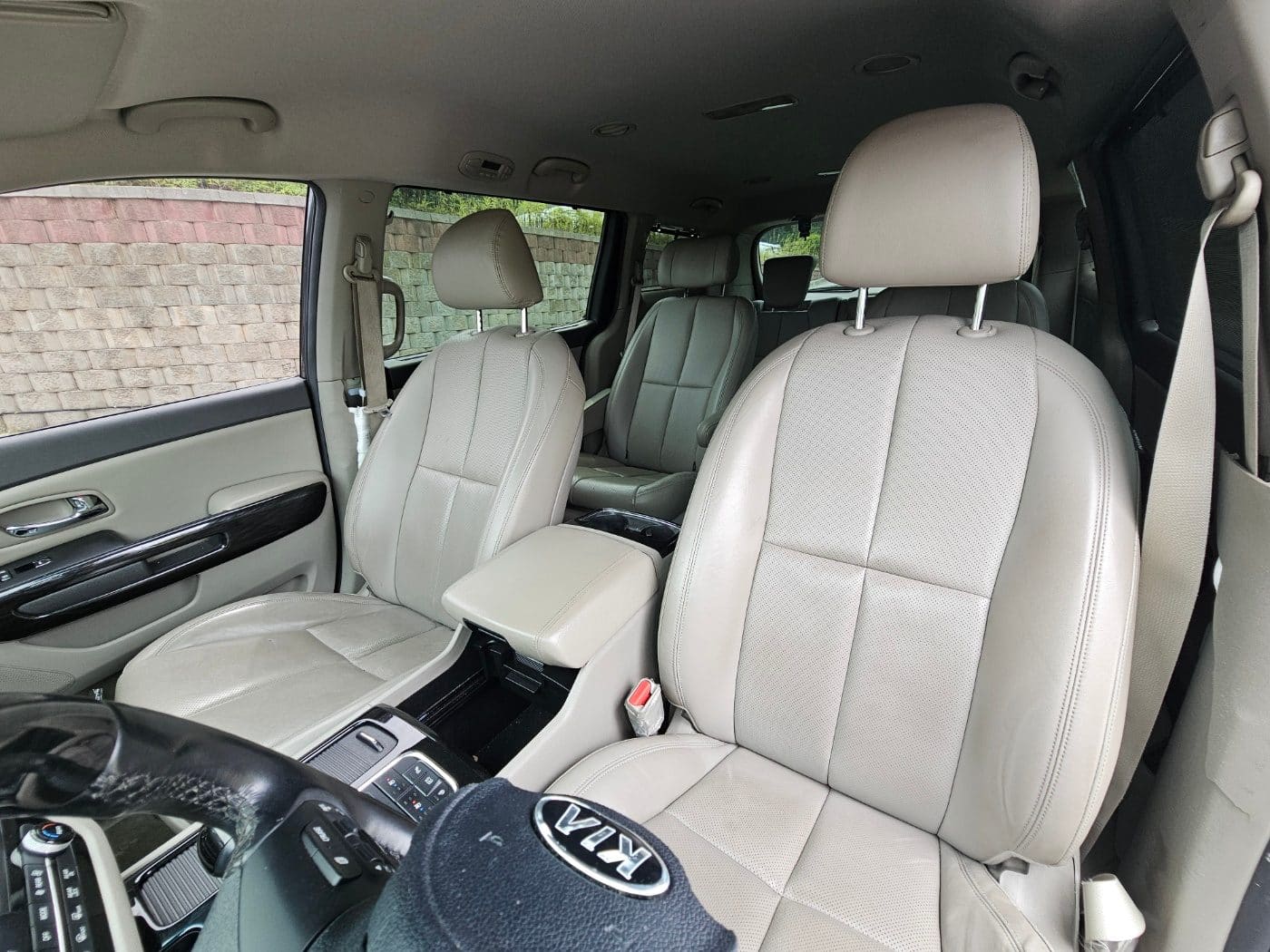 2016 Kia All New Carnival Diesel Limousine (S/N: 092376) 47