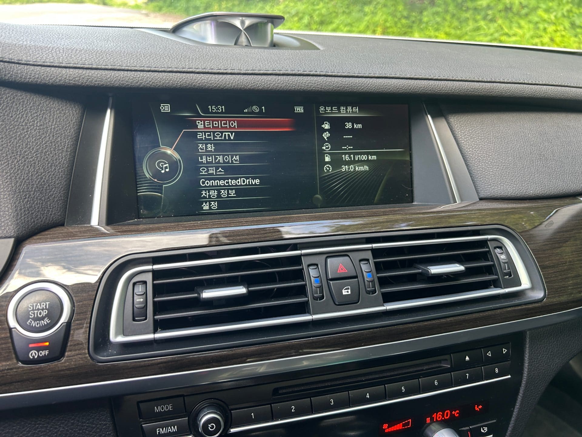 2014 BMW 7 Series (F01) 750 Li xDrive (S/N: 185185) 61