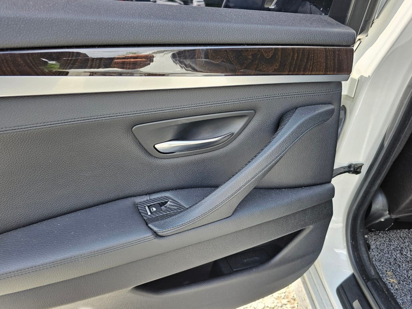2013 BMW  5 Series (F10) 520d (S/N: Y57947) 25