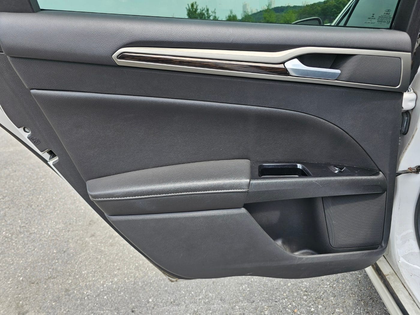 2015 Ford Fusion 2.0 SE (S/N: 155858) 27