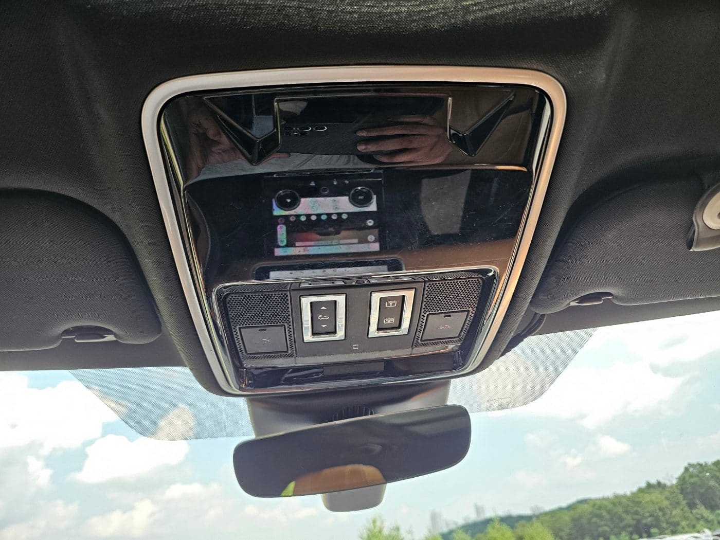 2018 Land Rover Range Rover Velar 3.0 D300 R-Dynamic (S/N: 770060) 49