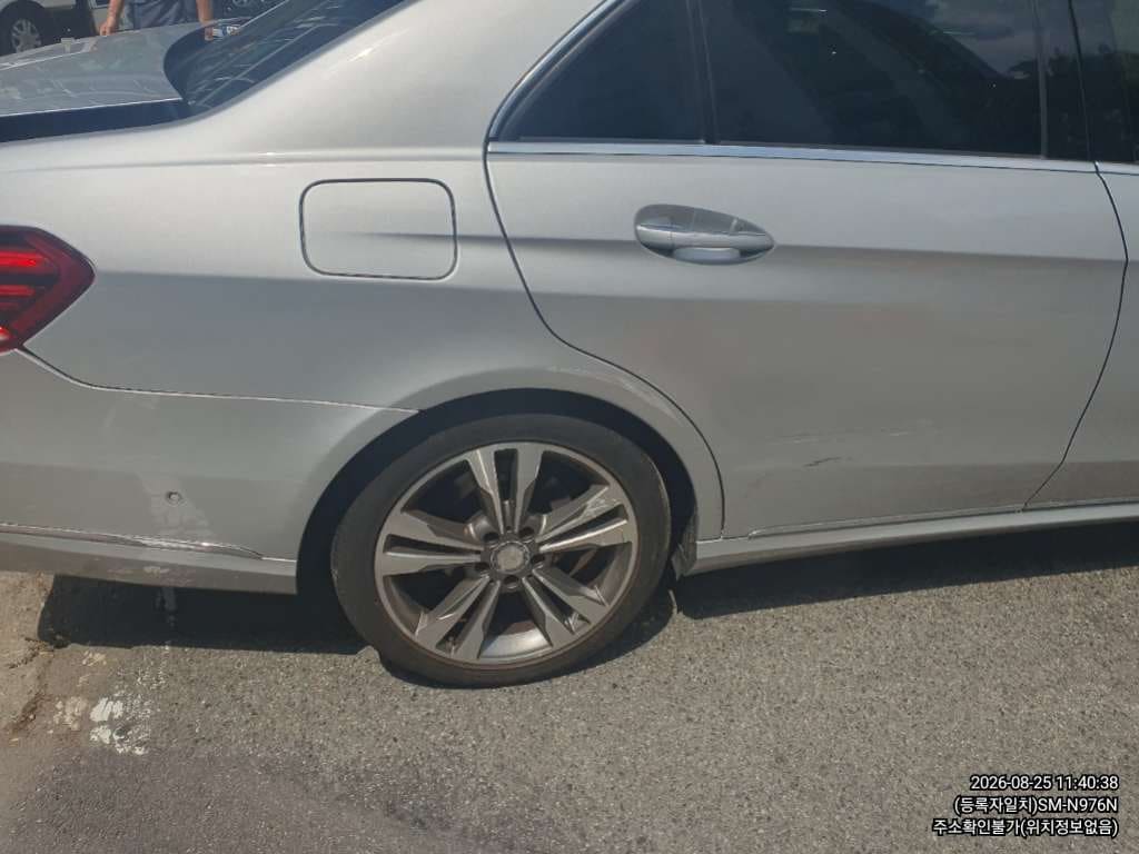 2014 Benz E-Class W212 E300 (909575) pre-producted 6