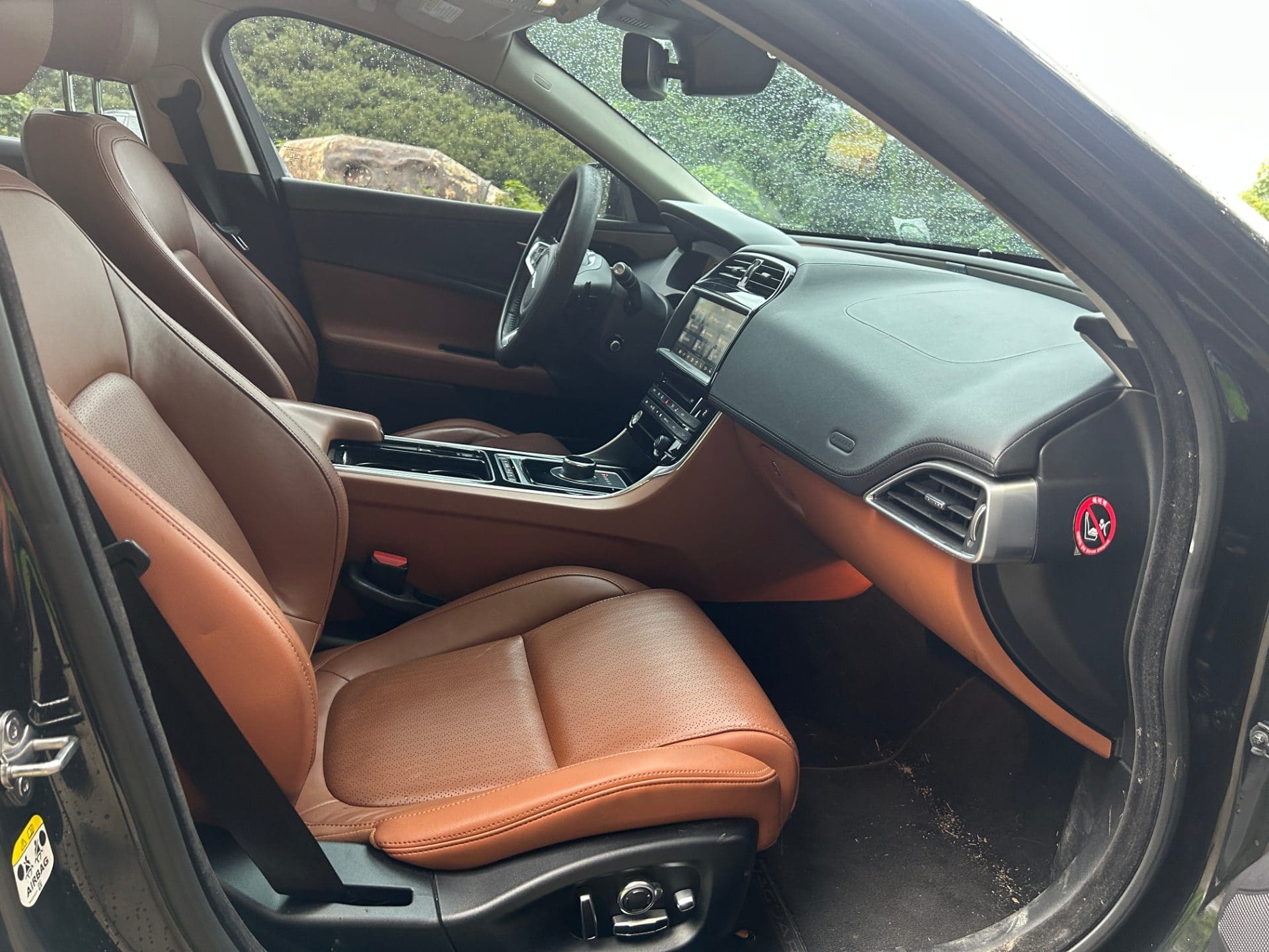 2018 Jaguar XE 2.0D (S/N: P24131) 35