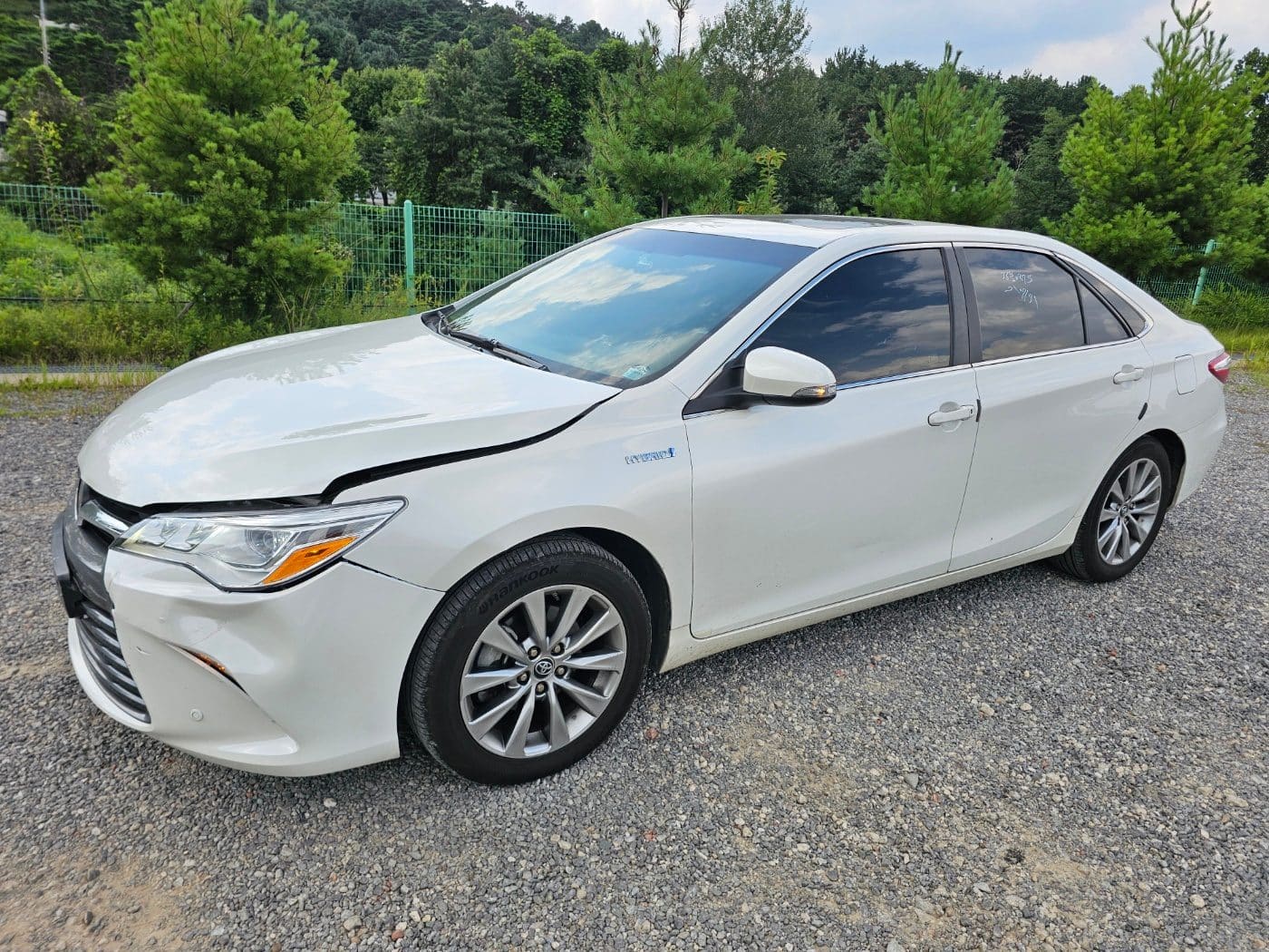 2016 Toyota New Camry Hybrid XLE (S/N: 186463)