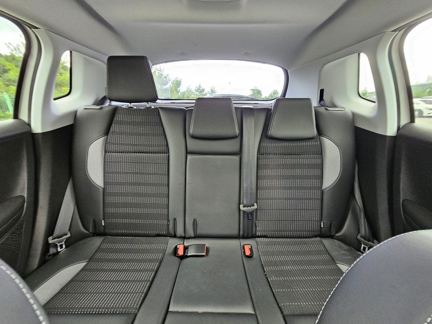 2015 Peugeot  2008 1.6 (S/N: 002491) 29