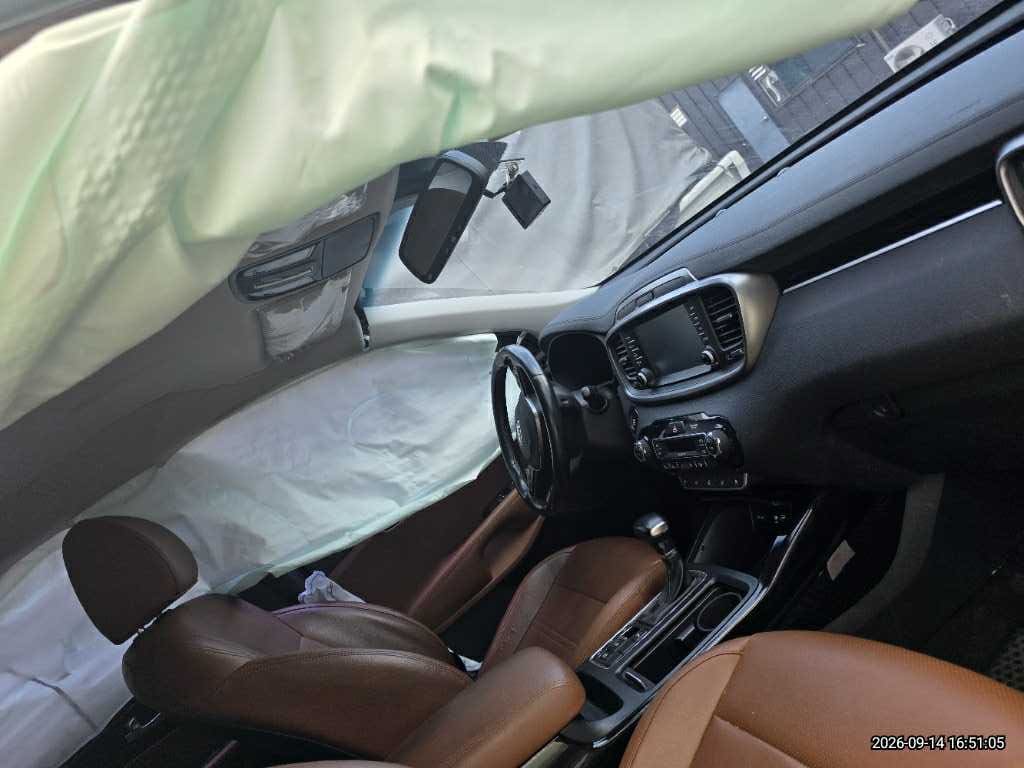 2018 Kia The New Sorento Diesel 2.2 4WD (391928) pre-producted 3