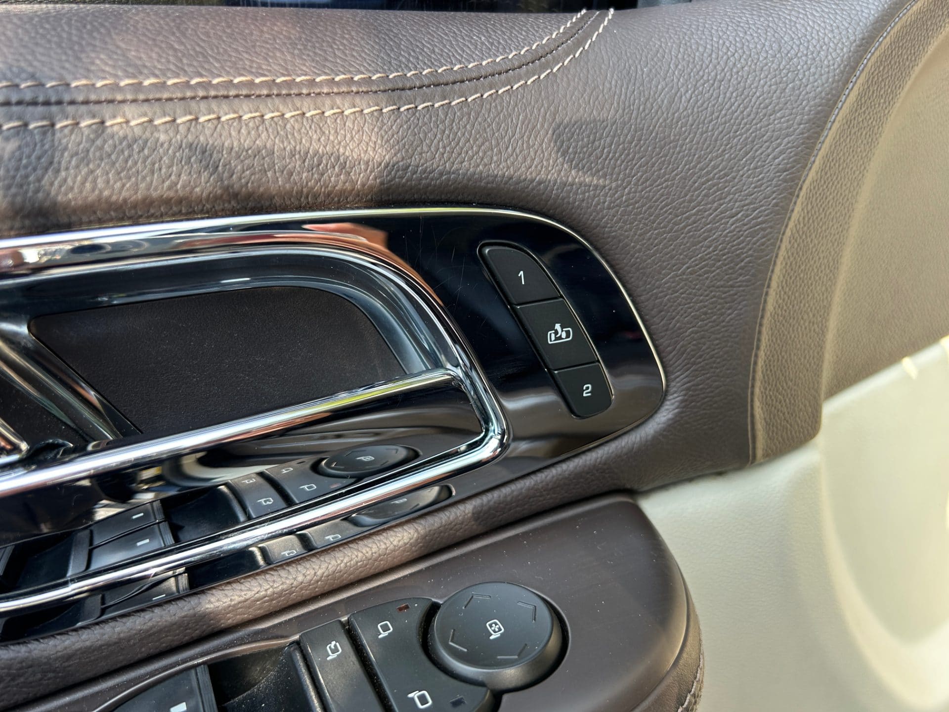 2011 Cadillac Escalade 6.2 (S/N: 281014) 43
