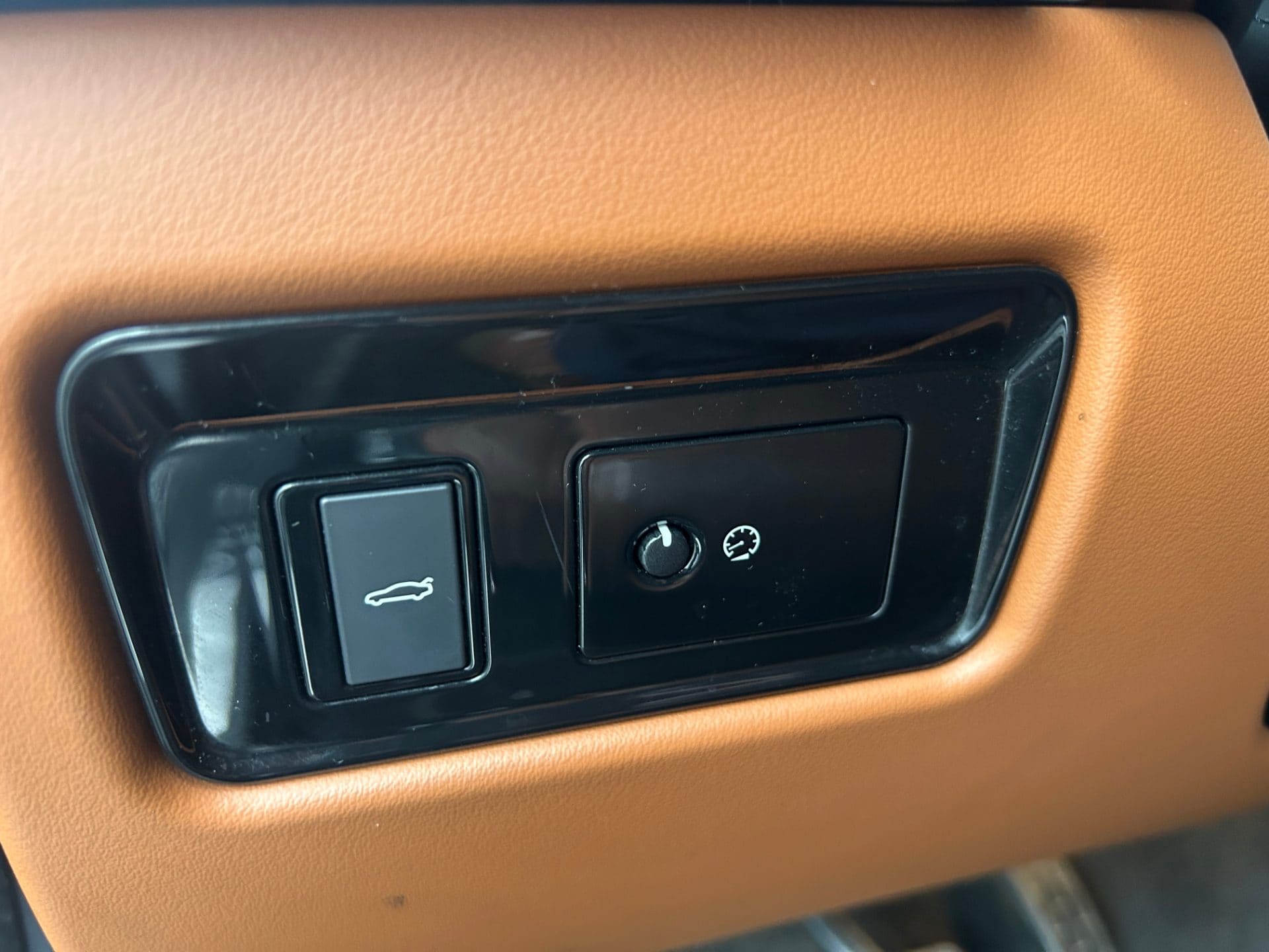 2018 Jaguar XE 2.0D (S/N: P24131) 51