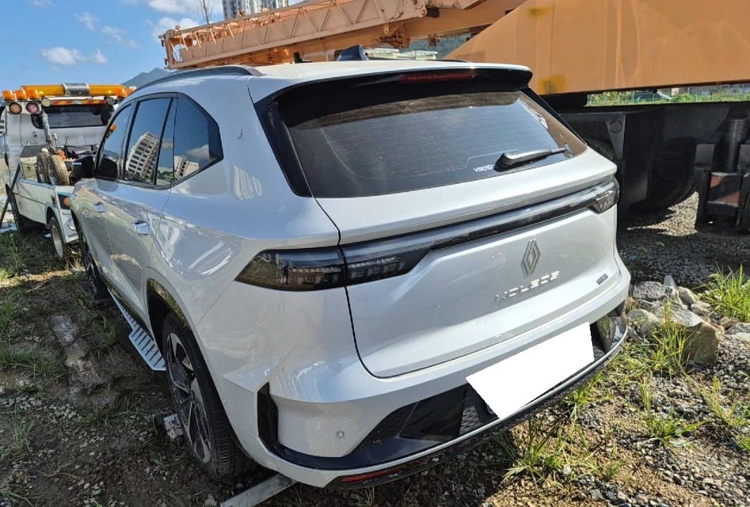 2025 Renault Gran Koleos E-Tech Hybrid (024075) pre-producted 3