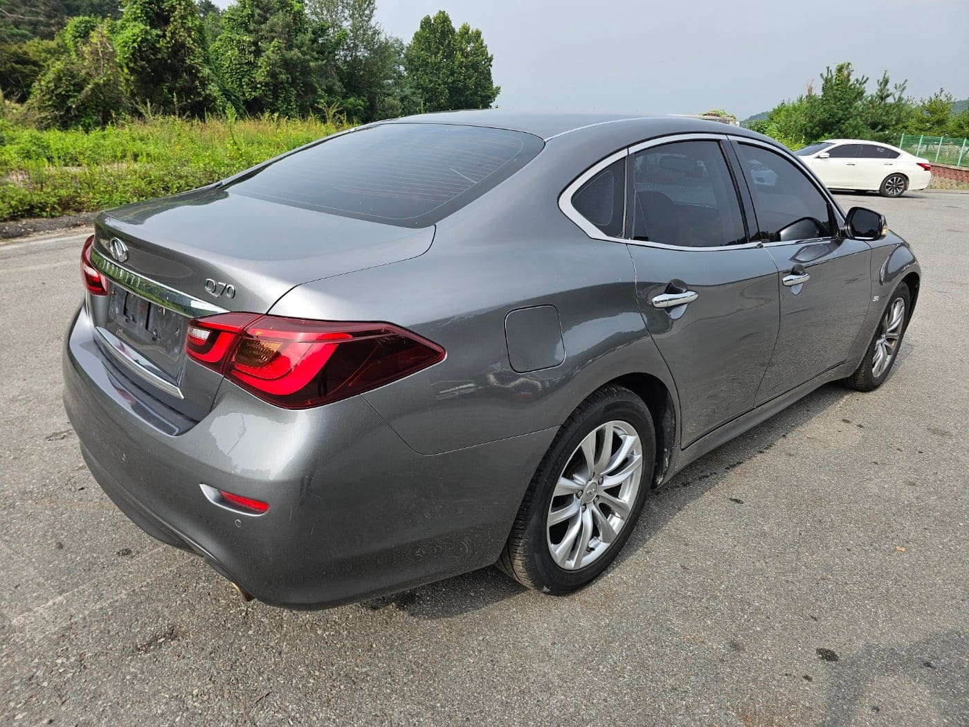 2016 Infiniti Q70 3.7 (S/N: 580157) 4