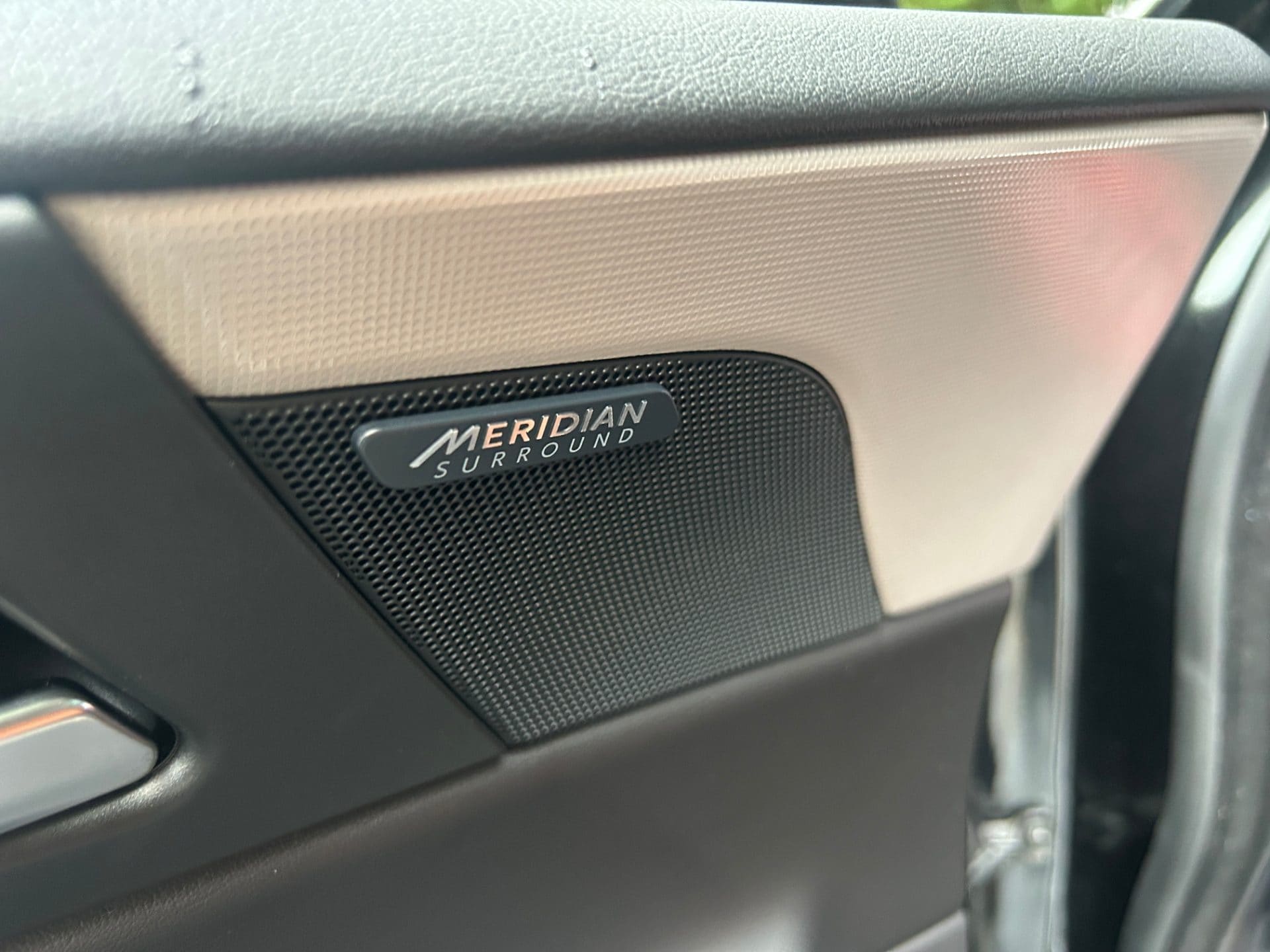 2018 Jaguar XE 2.0D (S/N: P24131) 41