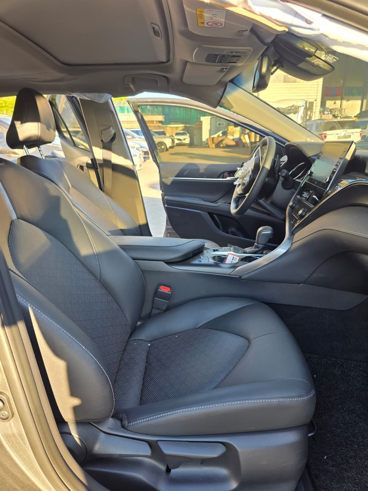 2024 Toyota Camry (XV70) 2.5 Hybrid XLE (049318) pre-producted 23