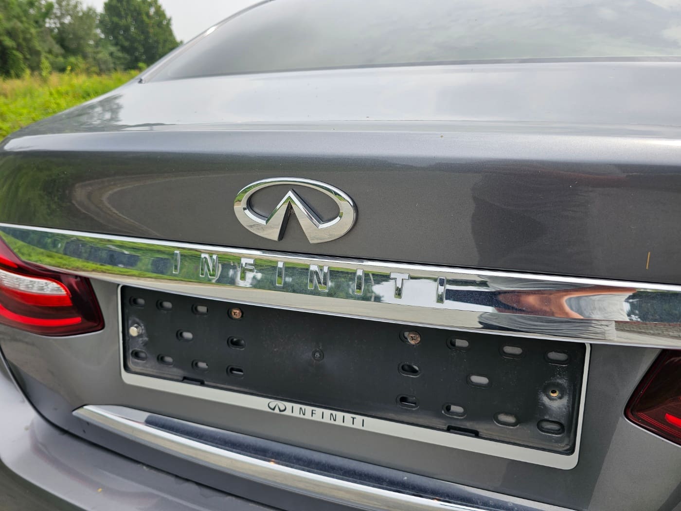 2016 Infiniti Q70 3.7 (S/N: 580214) 16