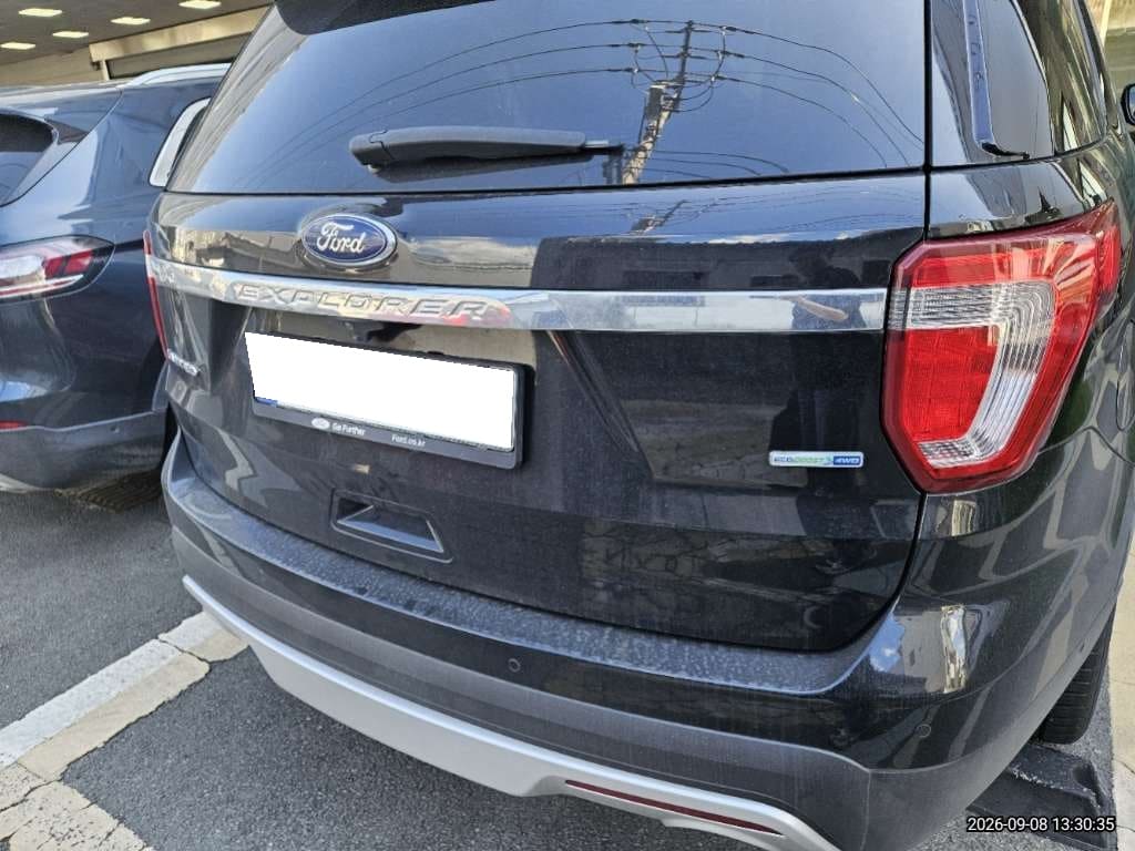 2017 Ford Explorer 2.3 EcoBoost Limited 4WD (D32107) pre-producted 2