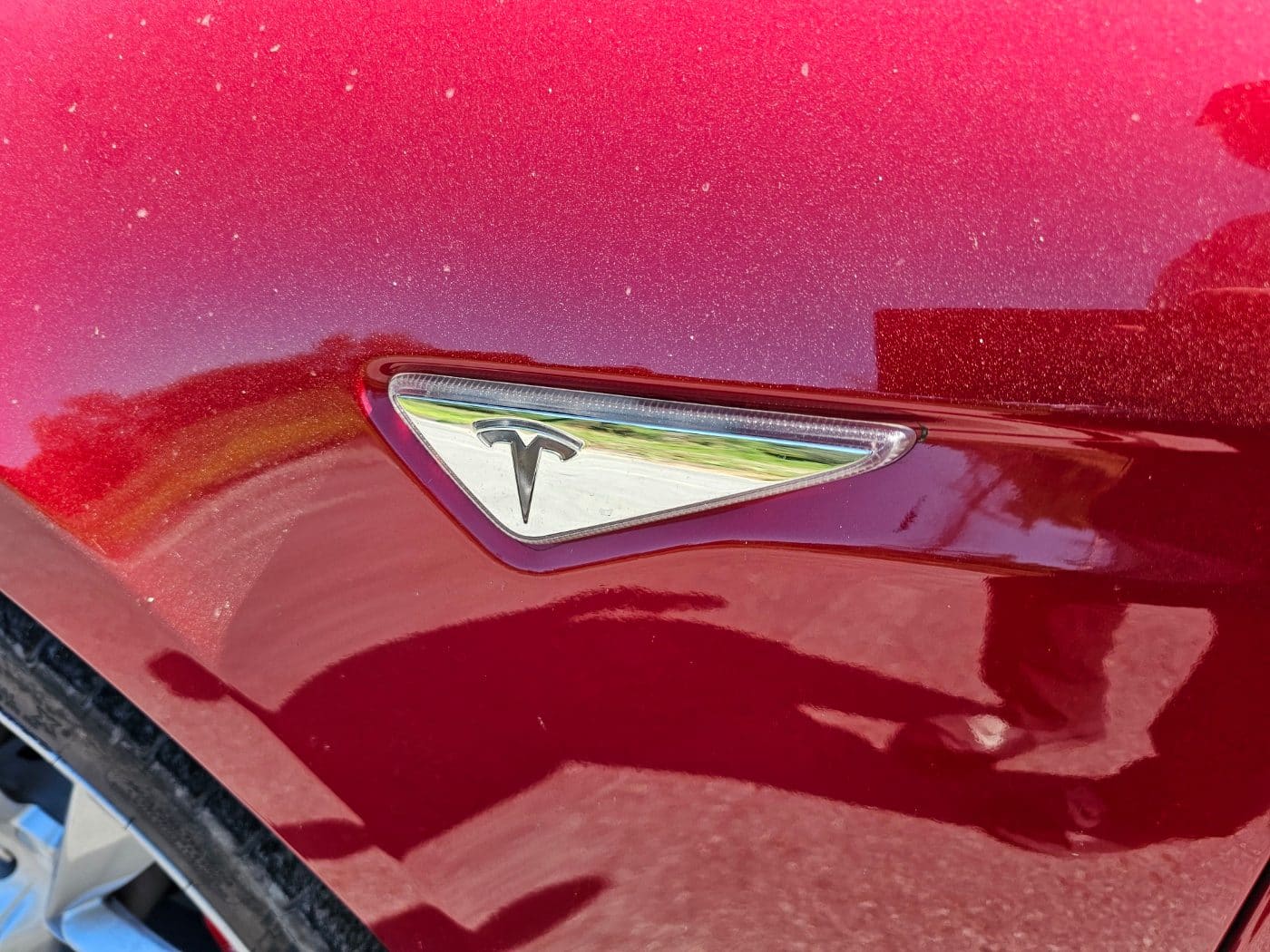 2014 Tesla Model S Performance (S/N: P63705) 22