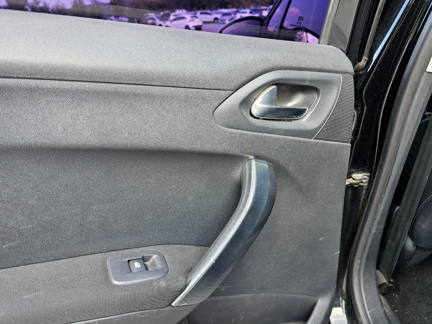 2015 Peugeot 2008 1.6 E-HDI (S/N: 045004) 25