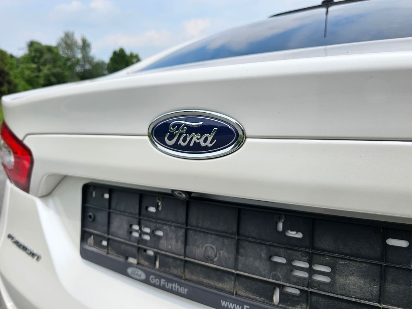 2015 Ford Fusion 2.0 SE (S/N: 155858) 17