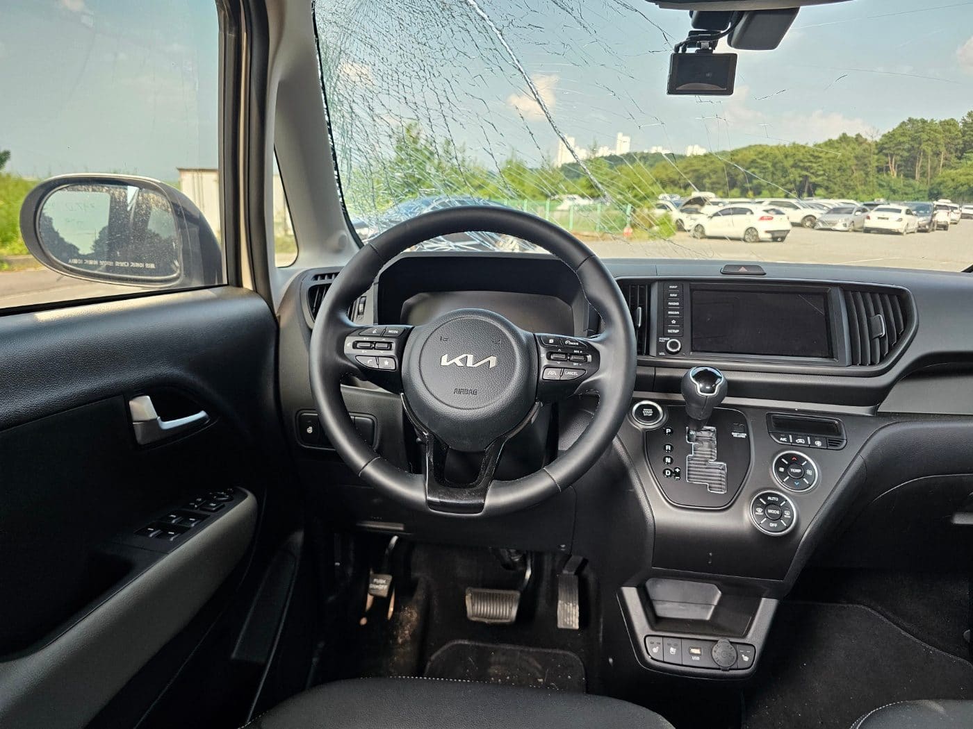 2023 Kia The New Ray (352199) pre-producted 30