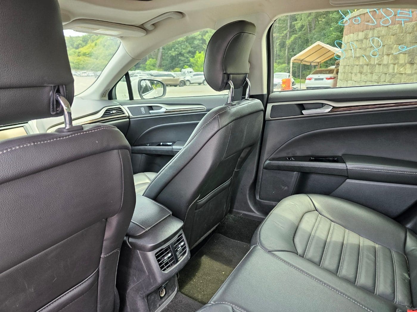 2015 Ford Fusion 2.0 SE (S/N: 155858) 32