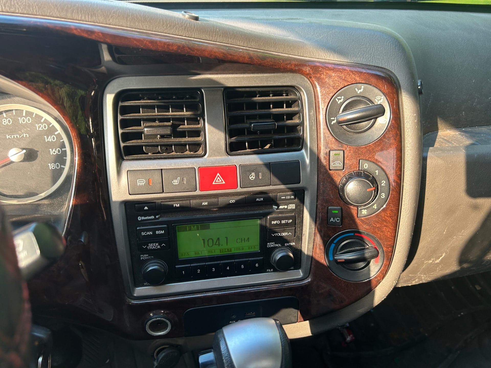 2014 Hyundai Porter 2 1.0-ton Super Cab (CRDi) (S/N: 054452) 26