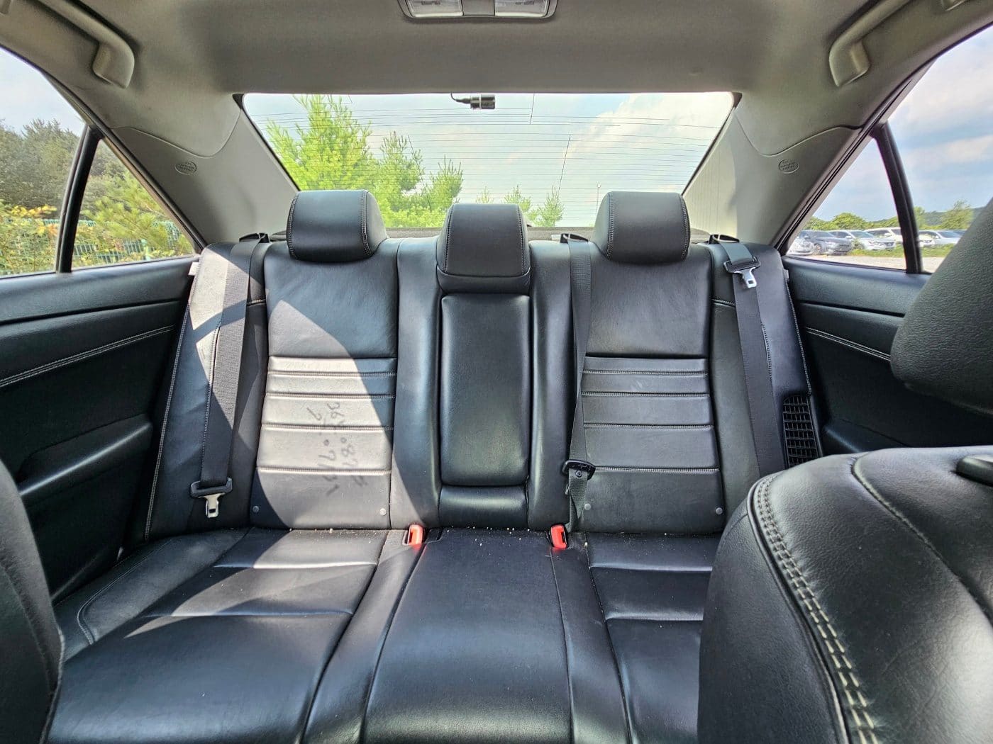 2016 Toyota New Camry Hybrid XLE (S/N: 186463) 32