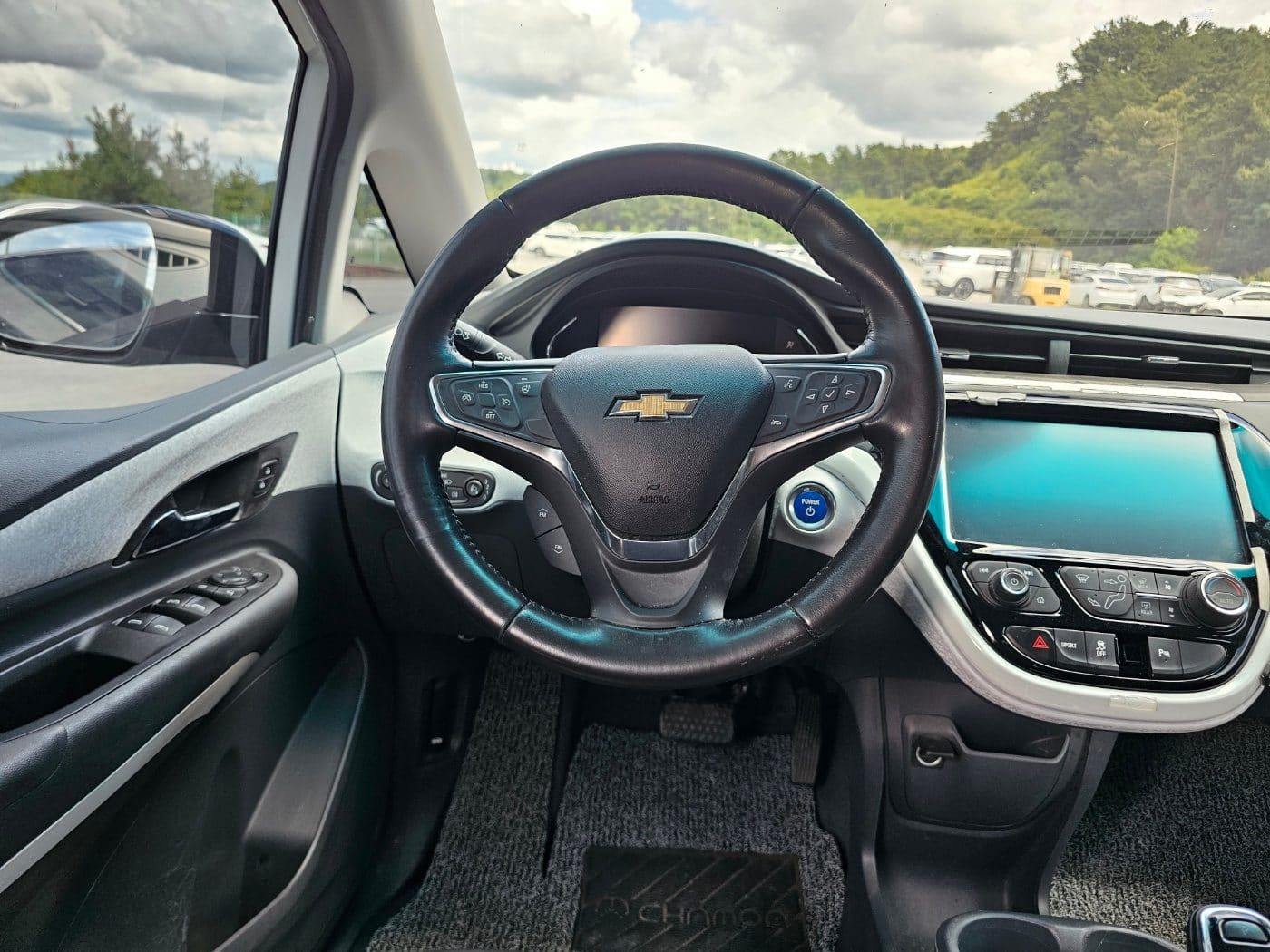 2019 Chevrolet Bolt EV LT Deluxe (S/N: 127266) 29