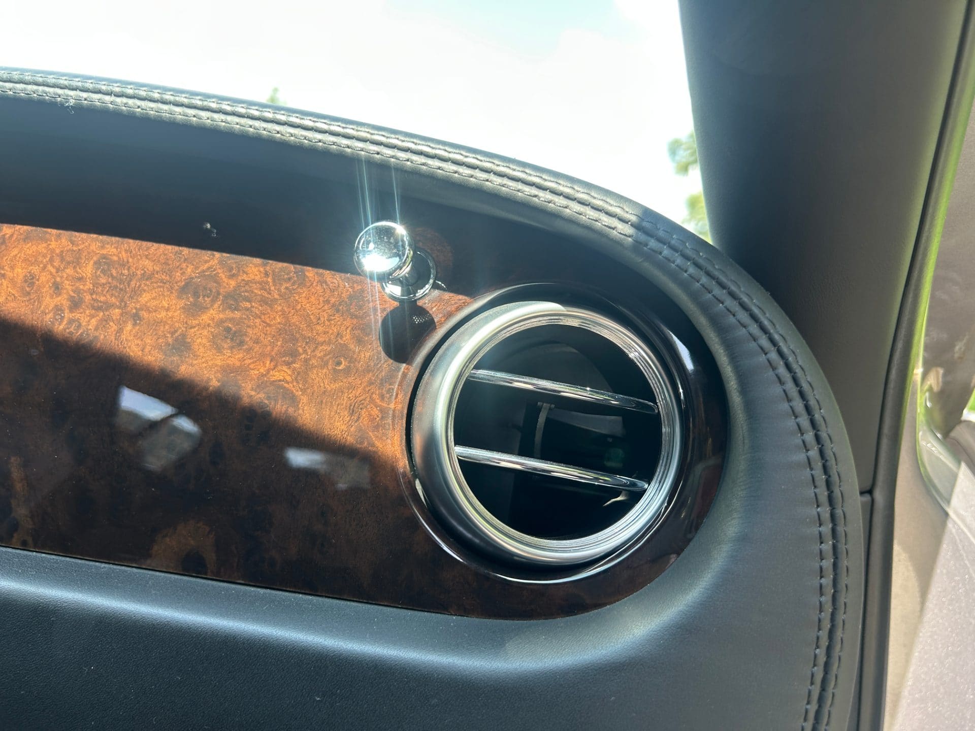 2007 Bentley Continental Flying Spur (S/N: 049897) 39
