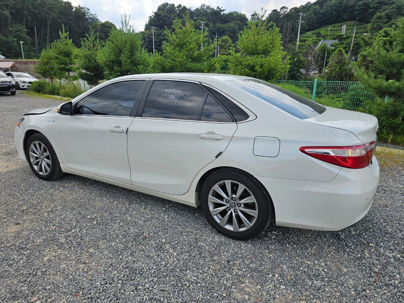 2016 Toyota New Camry Hybrid XLE (S/N: 186463) 6